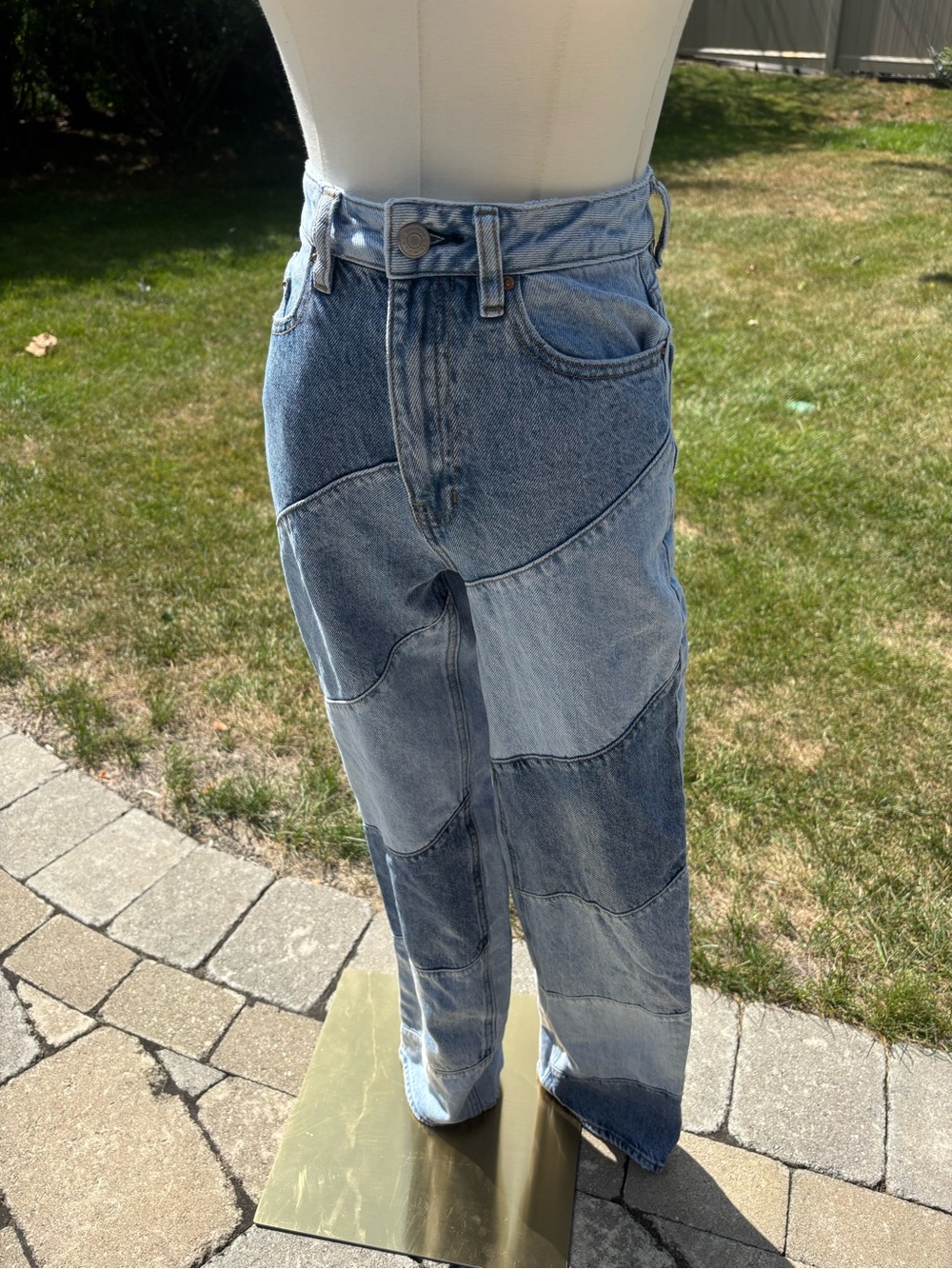 Two-Tone Patchwork Jeans - Picture 8 of 8